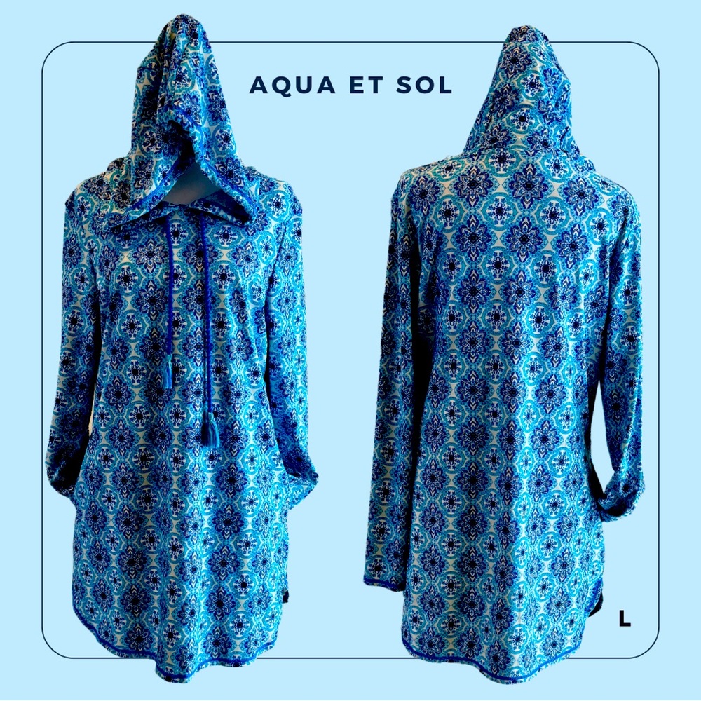 Aqua et sol beach dress swim cover up size L with hood and pockets like new!